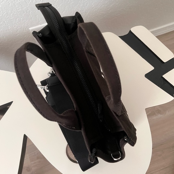 Marc Jacobs The Canvas Small Tote Bag Black Crossbody Bag Authentic - Picture 7 of 15